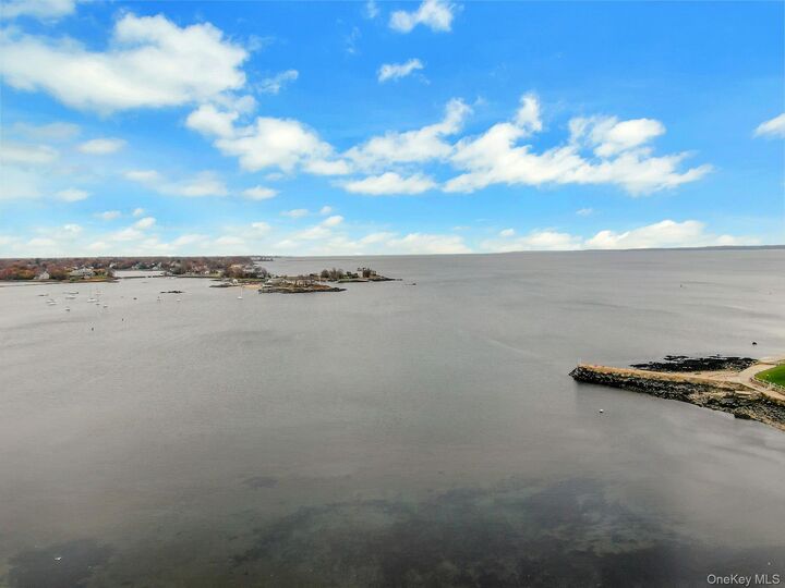 1 Echo Bay Place  New Rochelle NY 10805 photo