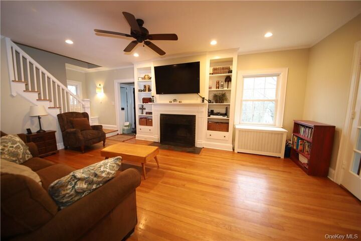 Property Photo:  15 Beacon Hill Road  NY 10502 