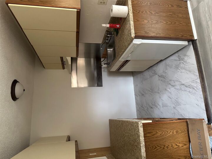 Property Photo:  603 Barclay Manor 6C  NY 12550 