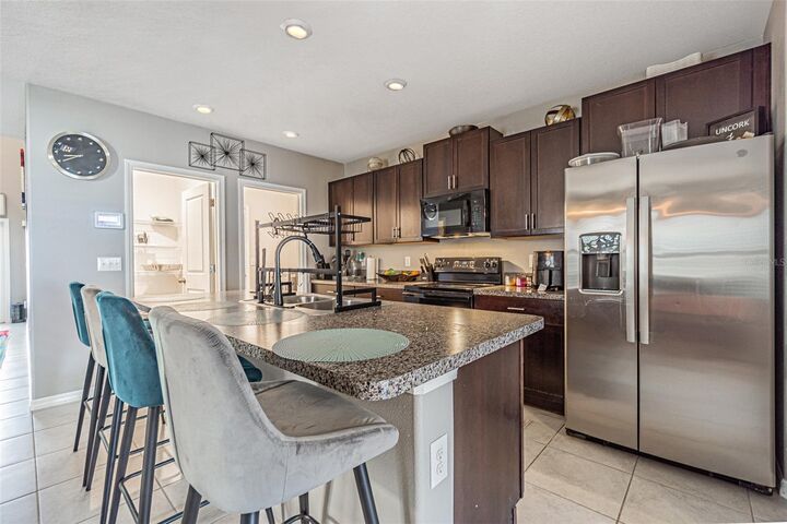 Property Photo: 4405 Eternal Prince Drive FL 33573