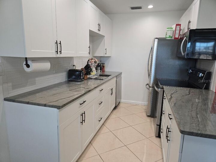 Property Photo:  650 Pinellas Point Drive S 204  FL 33705 
