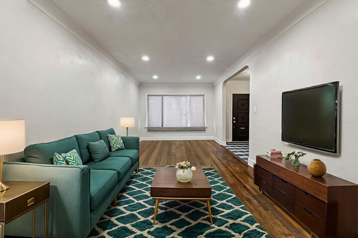 Property Photo: 10211 S Yale Avenue IL 60628