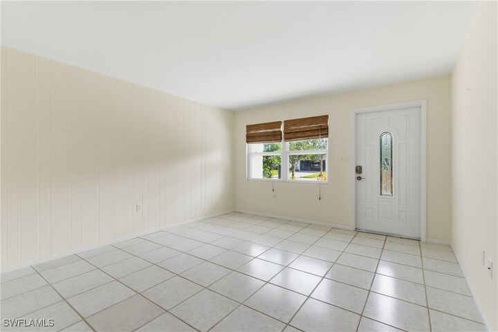 Property Photo: 1235 Rordon Avenue FL 34103