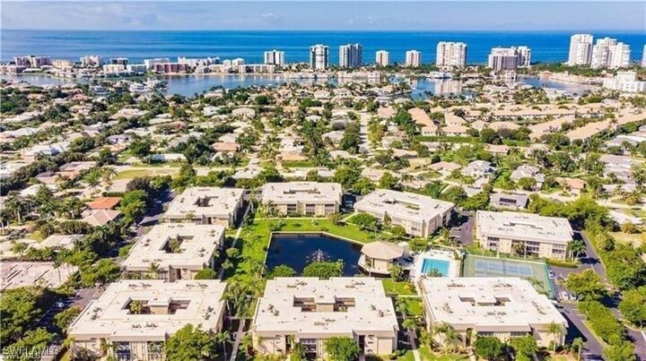 Property Photo: 788 Park Shore Drive A19 FL 34103