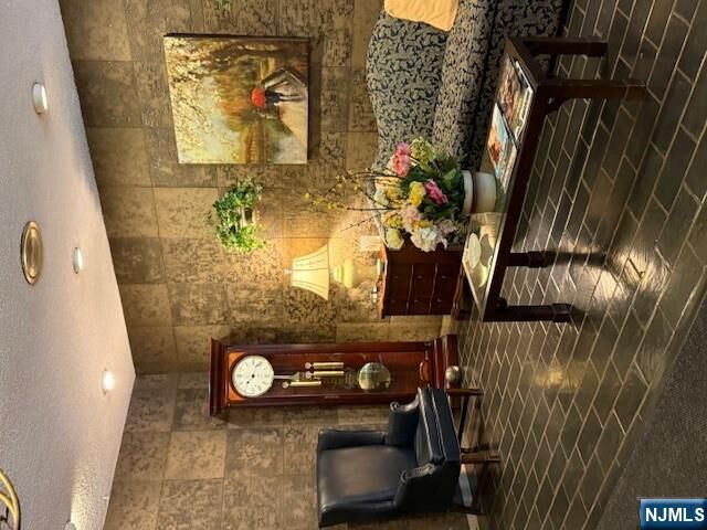 Property Photo:  140 Euclid Avenue 4G  NJ 07601 