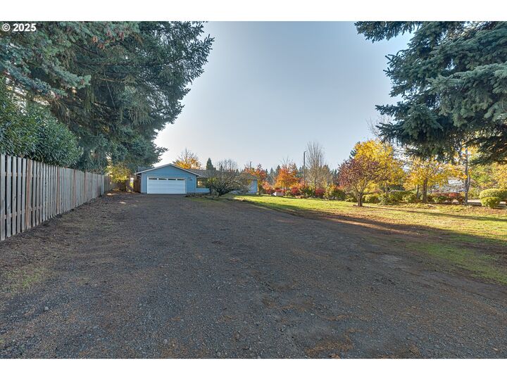 Property Photo: 19725 Meyers Rd OR 97045