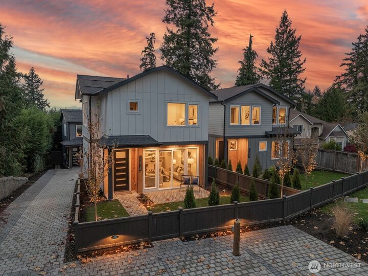 Property Photo: 11217 NE 95th Street B WA 98033