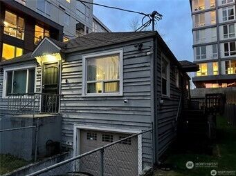 Property Photo: 830 NE 67th Street WA 98114