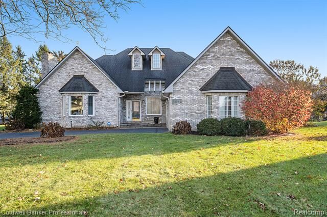 Property Photo: 3972 Chevron Drive MI 48356