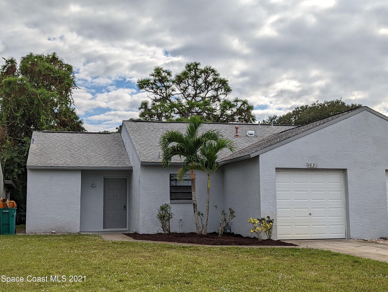 Property Photo: 1681 Owl Lane FL 32935
