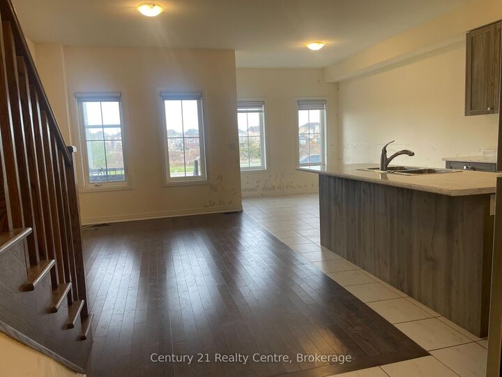 Photo de la propriété: 33 Brixham Lane ON L7A 5K2