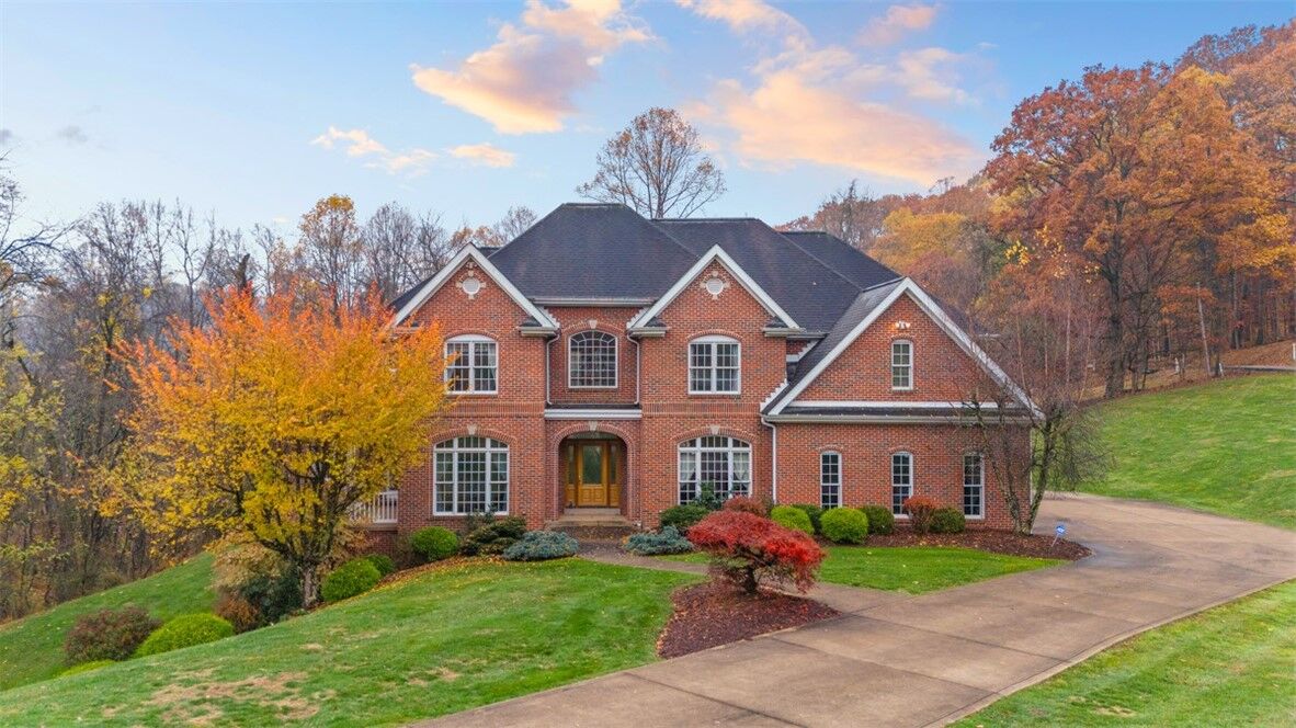 Property Photo: 3424 Lashan Dr PA 15668