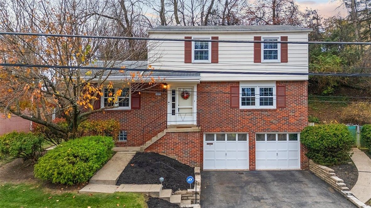 Property Photo: 607 National Dr PA 15235