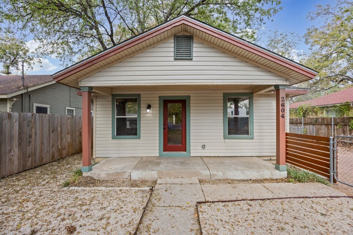 Property Photo:  2604 Canterbury Street A  TX 78702 
