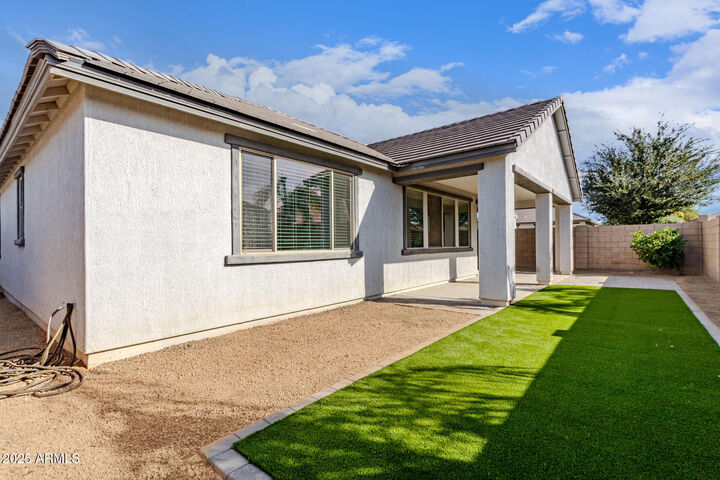 Property Photo:  22453 E Camina Plata --  AZ 85142 