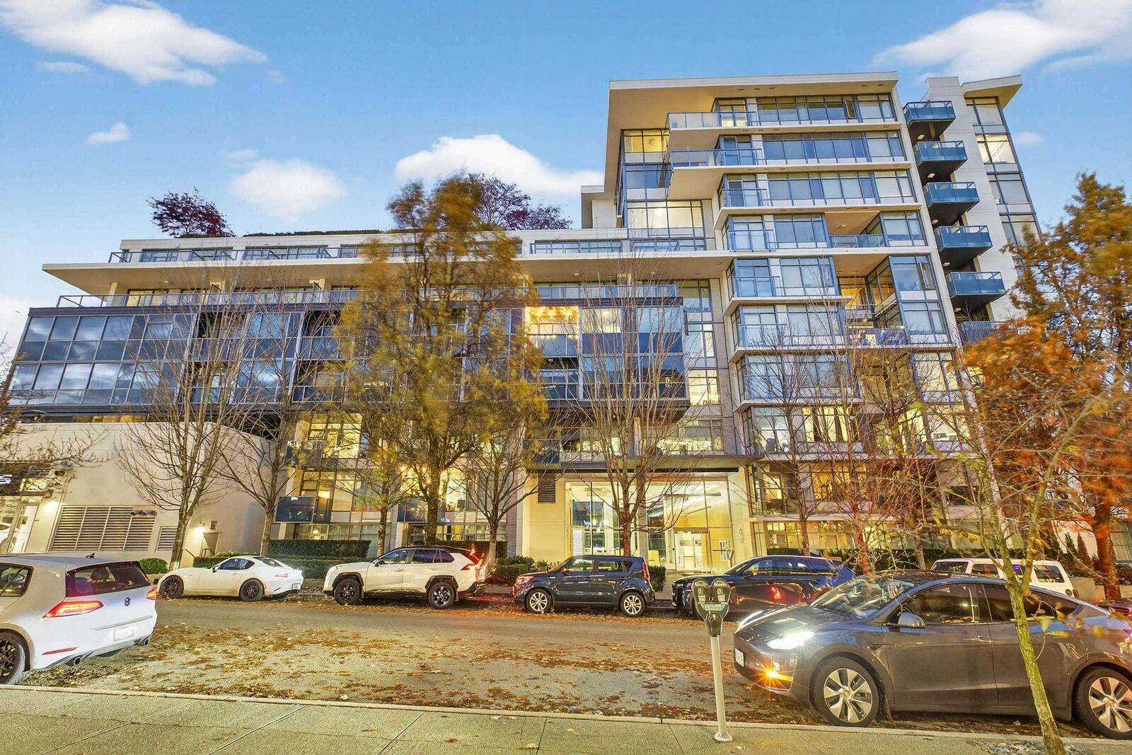 Property Photo:  1777 W 7th Avenue 210  BC V6J 0E5 