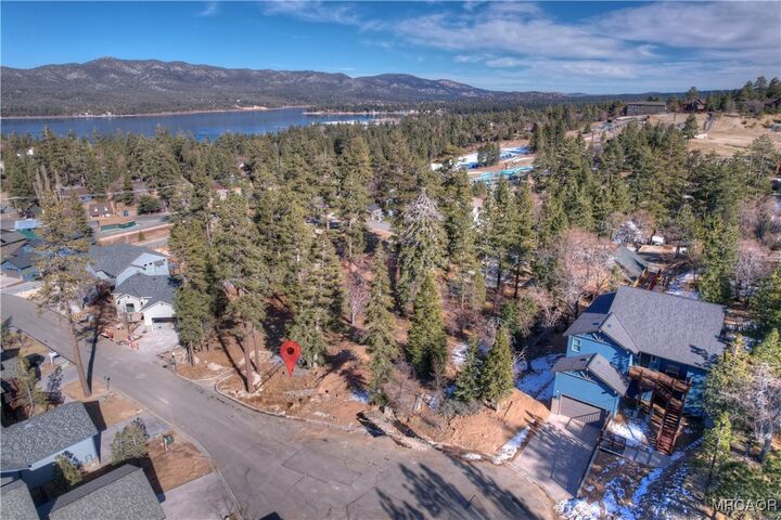Property Photo:  859 Pine Meadow Court  CA 92315 