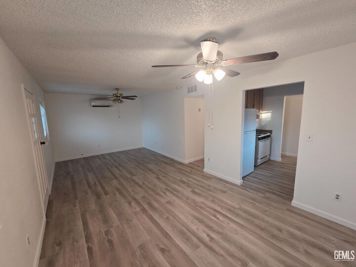 Property Photo: 1917 3rd Street CA 93280