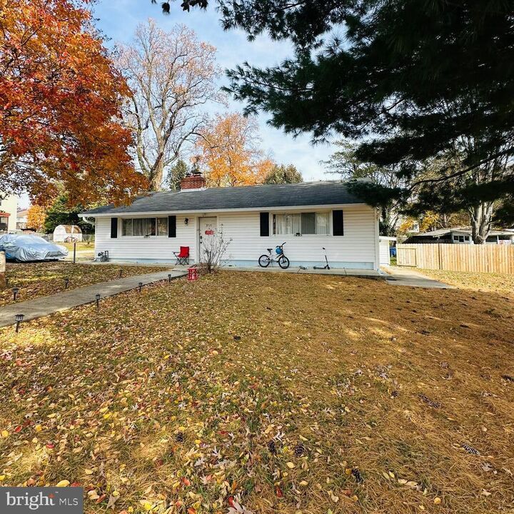 3721 Munson Road  Falls Church VA 22041 photo