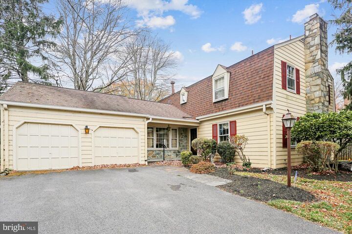 Property Photo:  11508 Hornfair Court  MD 20854 