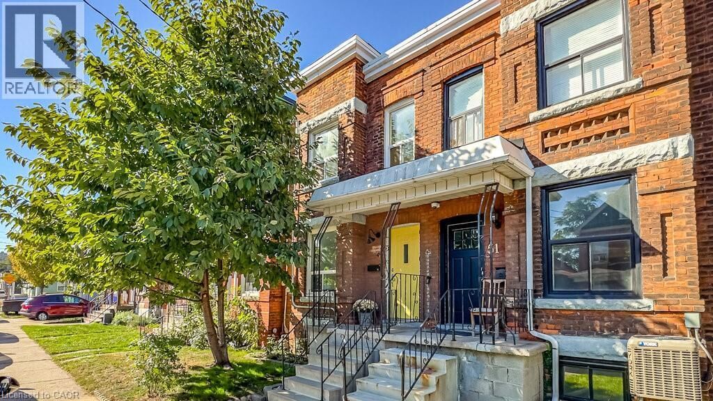 Property Photo:  49 Madison Avenue  ON L8L 5Y5 