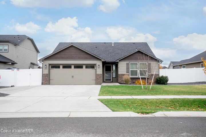 6258 W Irish Cir  Rathdrum ID 83858 photo