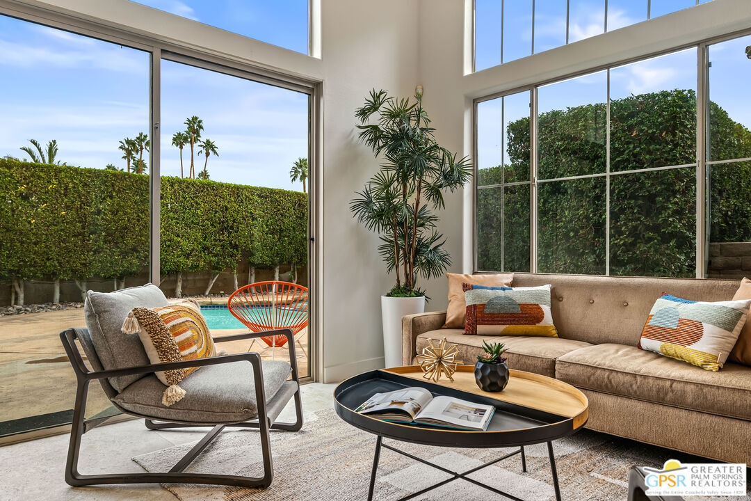 Property Photo: 1426 Yermo Dr CA 92262