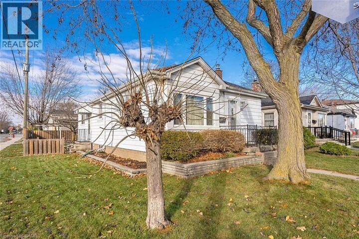 Photo de la propriété: 162 East 18th Street ON L9A 4P1