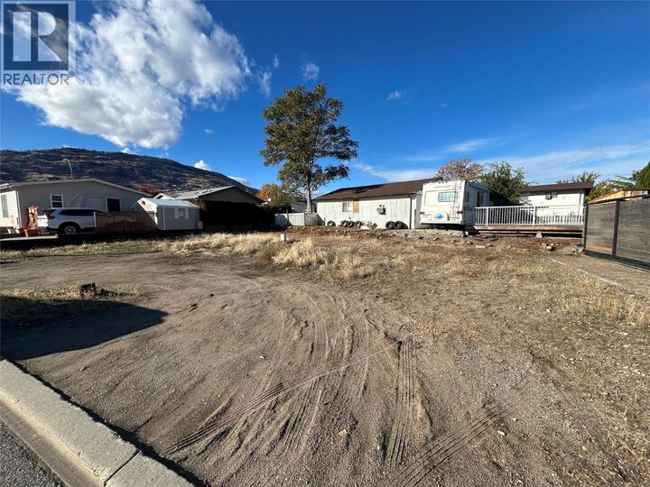 Property Photo:  30 Cactus Crescent 8  BC V0H 1V3 