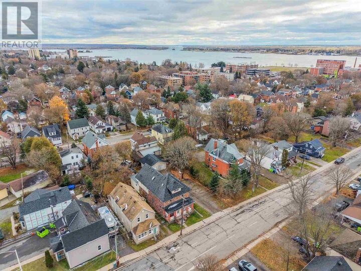 Photo de la propriété: 188 Church St ON P6A 3H5