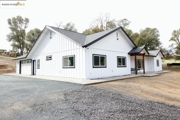 19510 Hess Ave.  Sonora CA 95370 photo