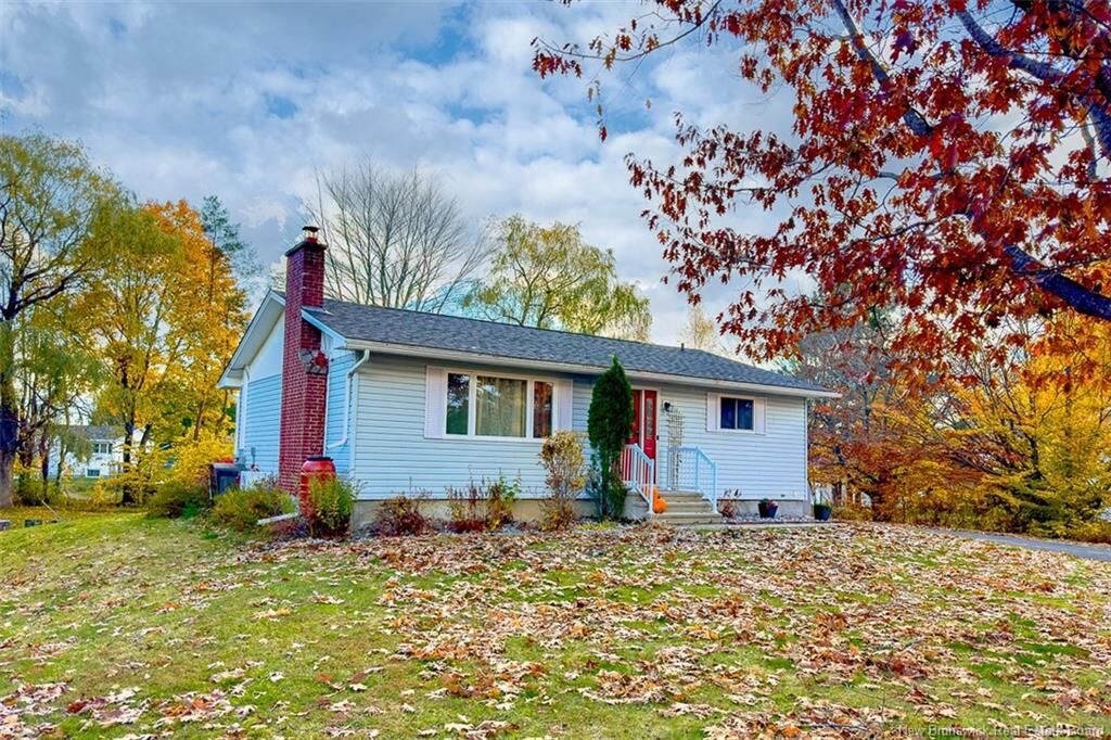 Property Photo:  16 Coronation Court  NB E3A 4K4 