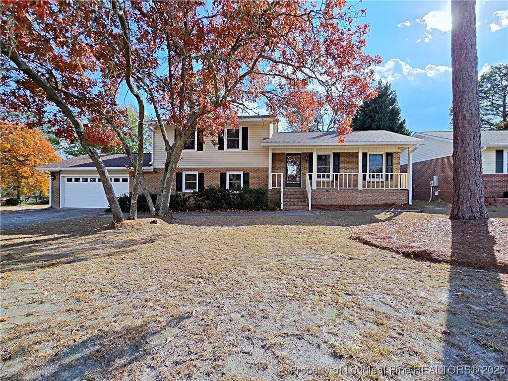 Property Photo: 6811 Mangrove Drive NC 28314