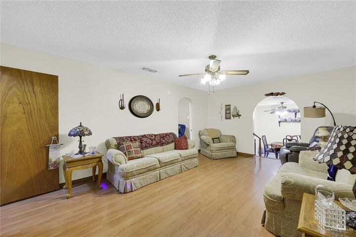 Property Photo: 305 W Maple Avenue TX 78501