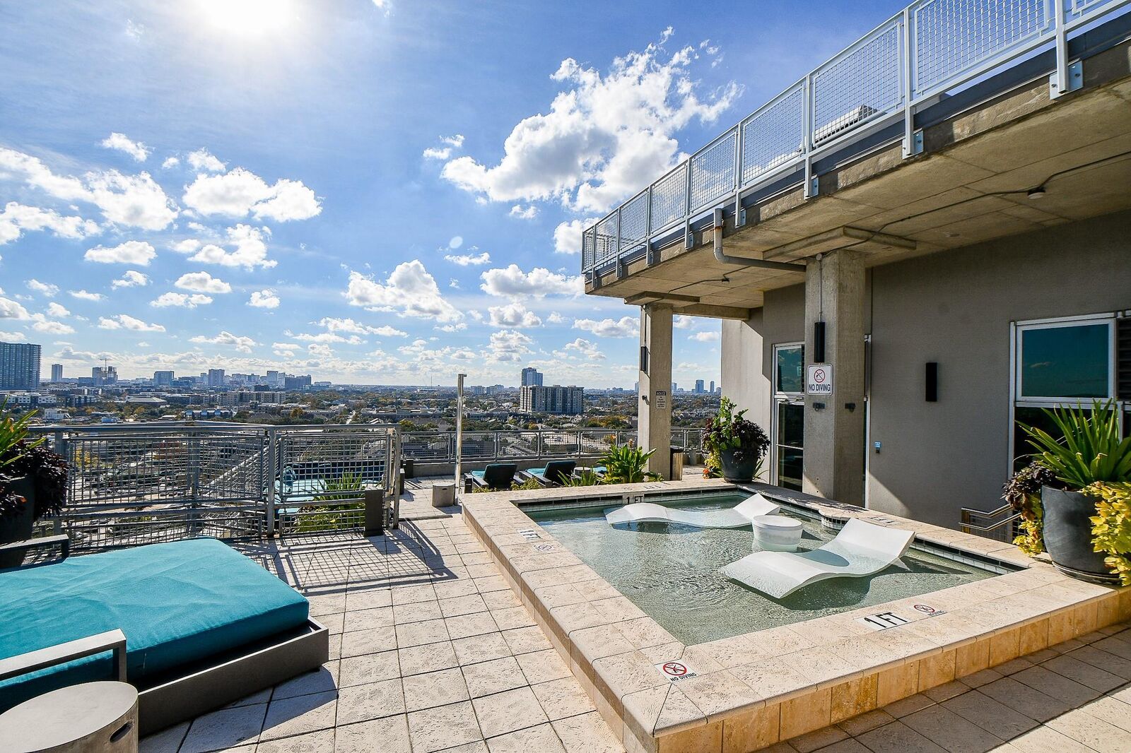 Property Photo: 2000 Bagby Street 5441 TX 77002