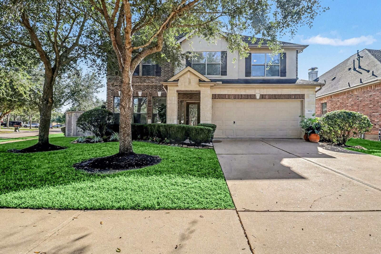 Property Photo:  5603 Honey Brook Court  TX 77479 