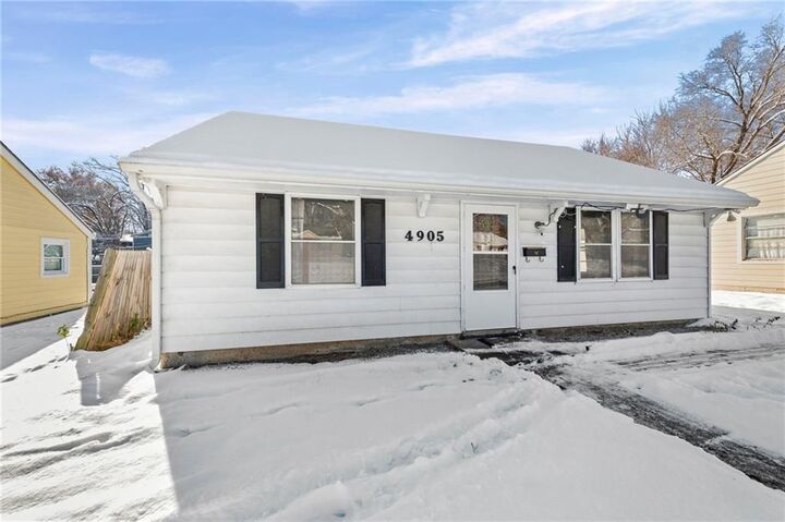 Property Photo:  4905 Vista Street  KS 66106 