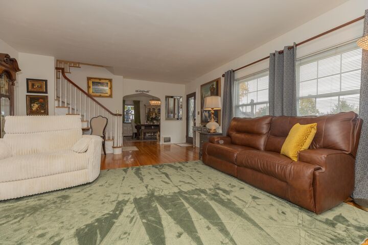 Property Photo: 2913 E Mulberry Street IN 47714