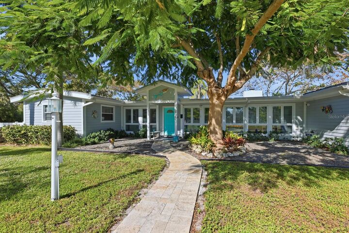 2723 59th Street  Sarasota FL 34243 photo