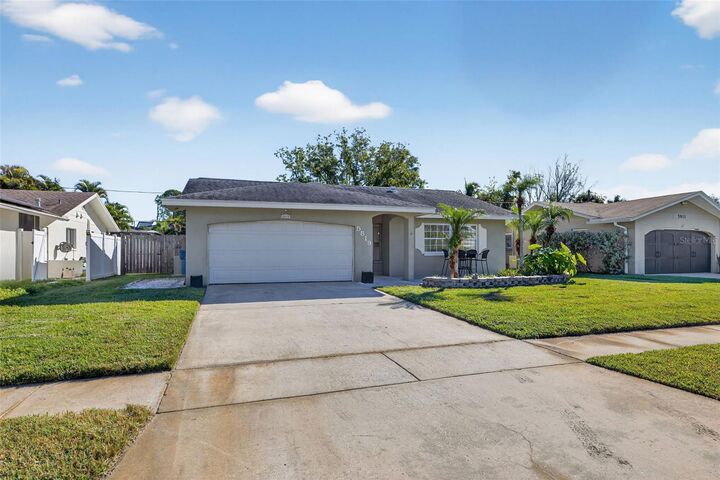 Property Photo: 5819 Denver Street NE FL 33703