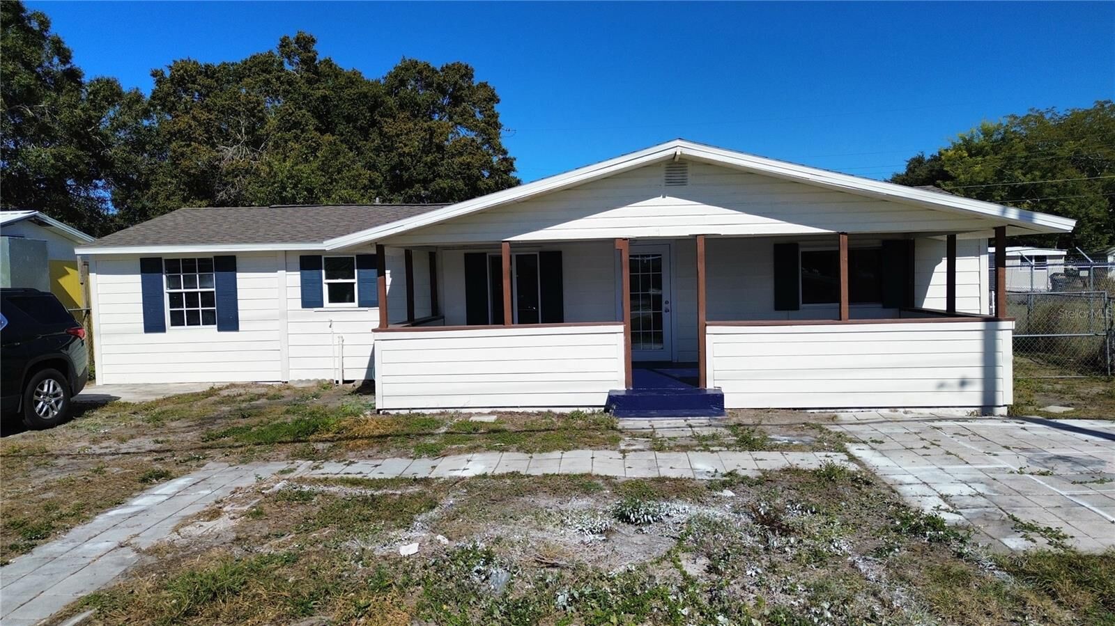 Property Photo: 311 E Bridgers Avenue FL 33823