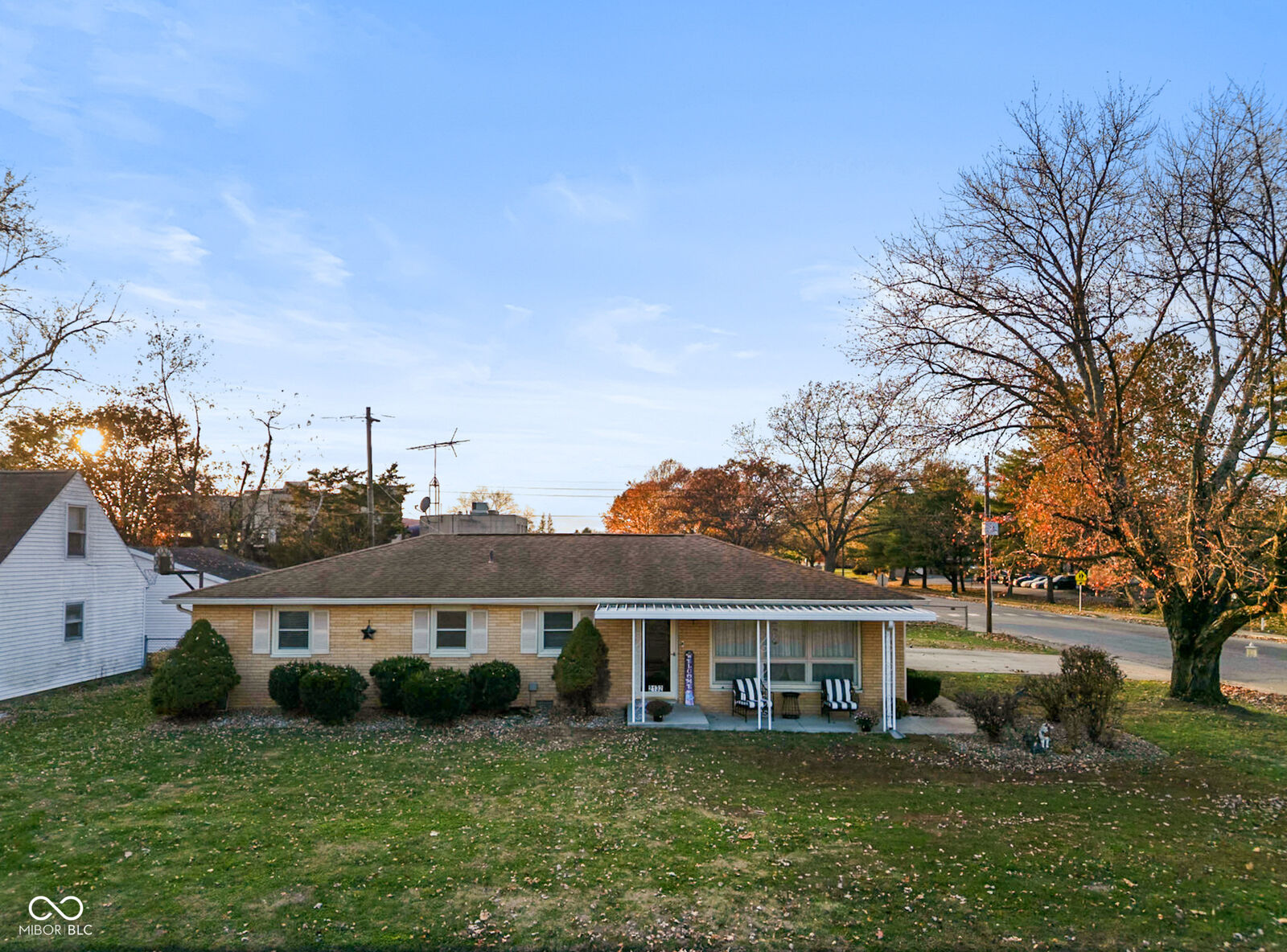 Property Photo:  2132 Timbercrest Drive  IN 47203 