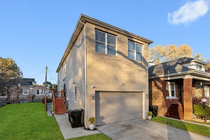 Property Photo: 352 E 77th Street IL 60619