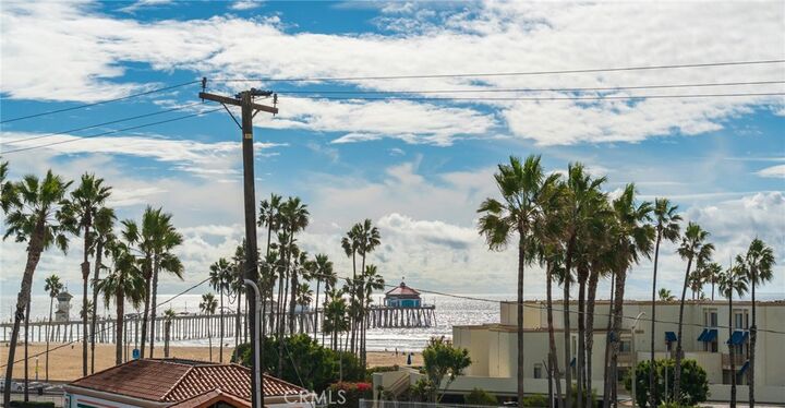 Property Photo: 118 8th CA 92648