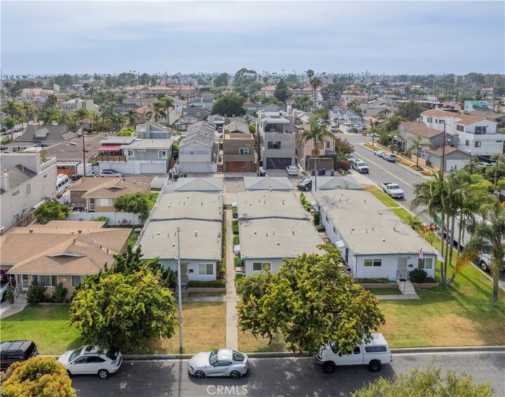 Property Photo: 715 California CA 92648