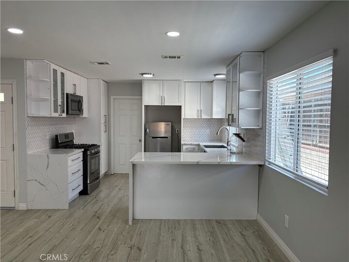 Property Photo:  23320 Sonnet  CA 92557 