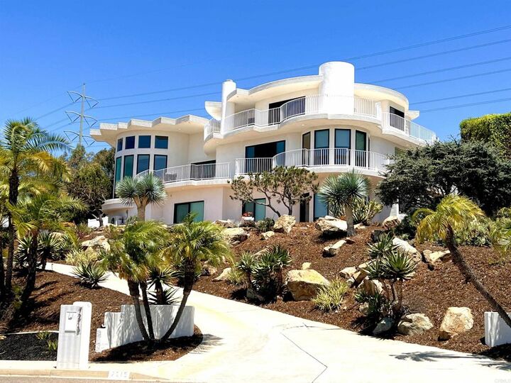 Property Photo:  7215 El Fuerte  CA 92009 