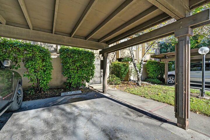 Property Photo: 882 E Woodside Lane 3 CA 95825
