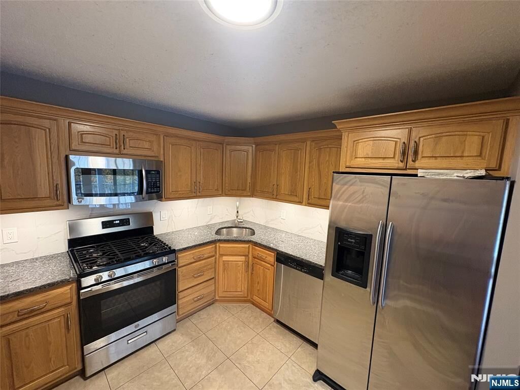 Property Photo:  1230 Mulberry Drive  NJ 07430 