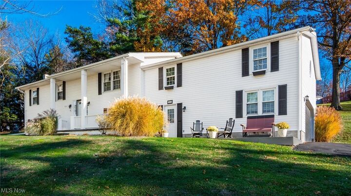 Property Photo:  1060 Griffiths Drive  OH 43701 